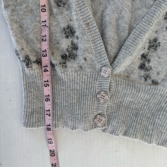 Gray Floral Embroidered Cardigan - Picture 6 of 7